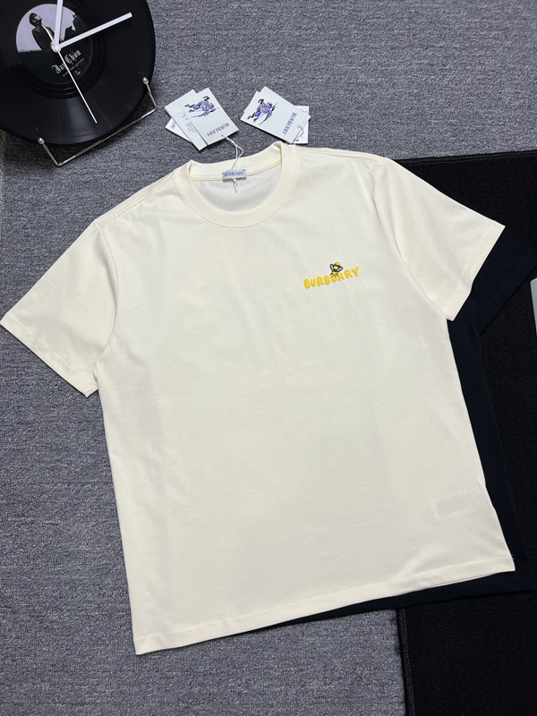 ブランドTシャツ側面デザイン